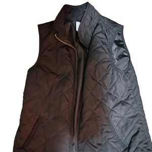Old Navy black zip-up vest, size s